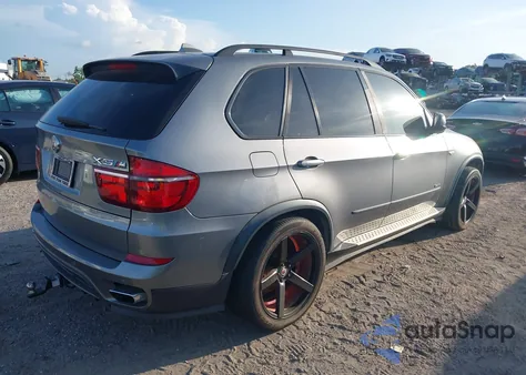 2011 BMW X5 xDrive50I z USA, uszkodzony, nr VIN 5UXZV8C55BL420349